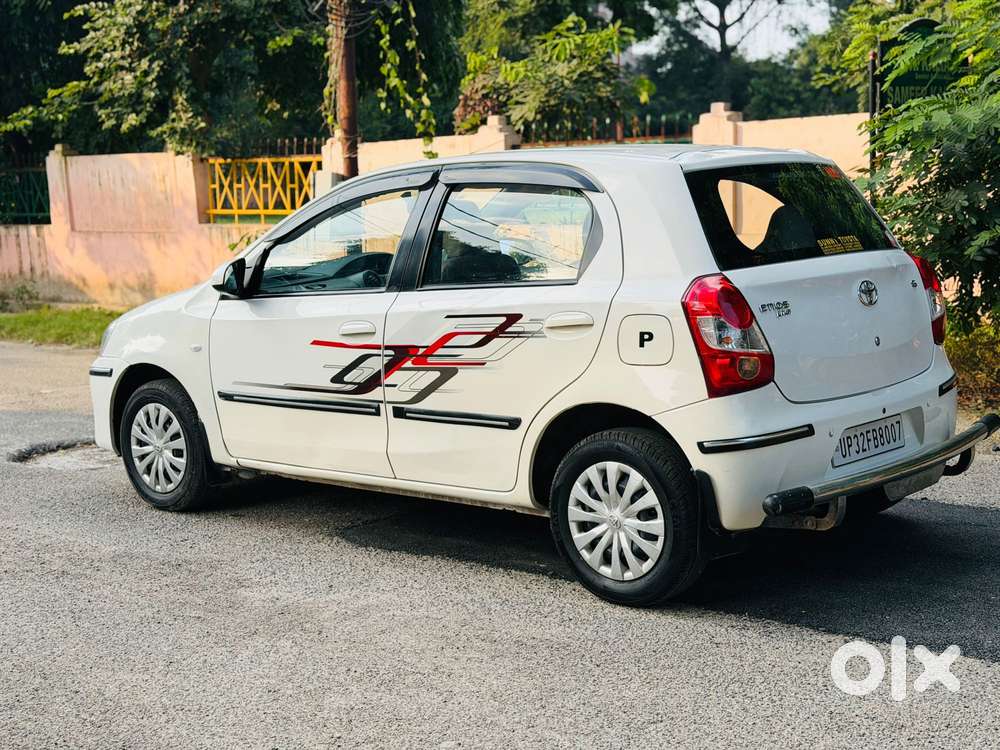Toyota Etios Liva G Exclusive, 2013, Petrol