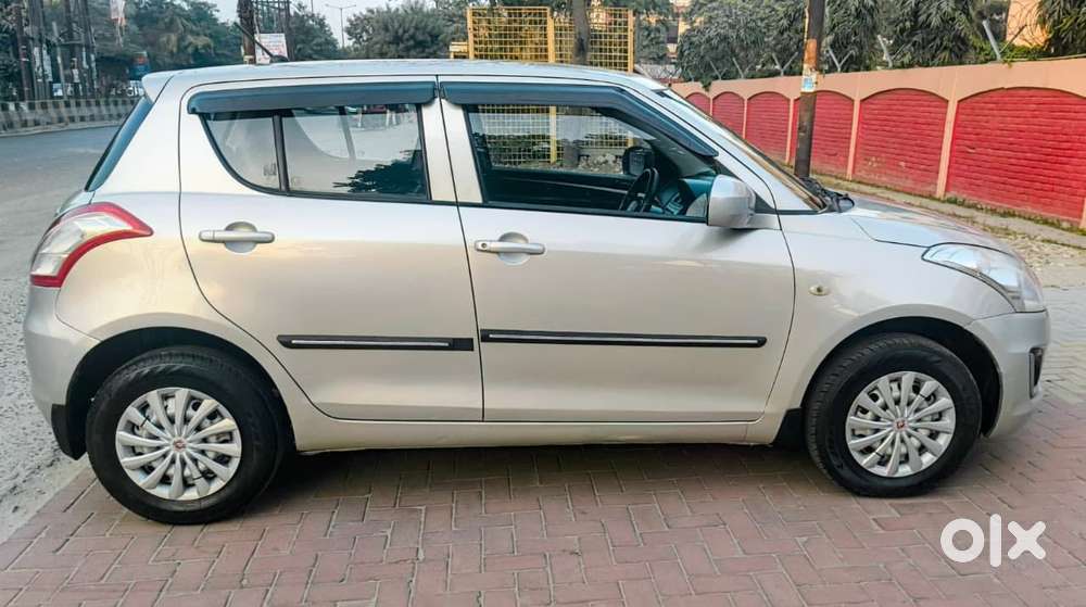 Maruti Suzuki Swift Lxi Optional-o, 2017, Petrol