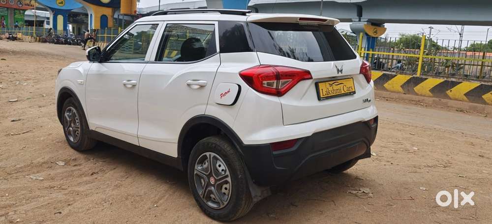 Mahindra Xuv300 W4, 2023, Petrol