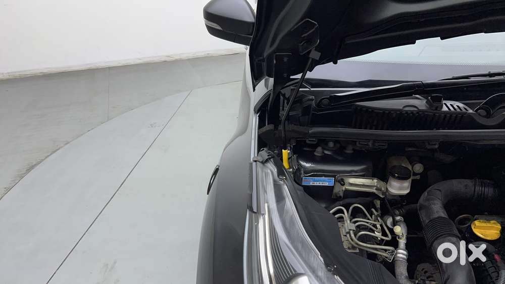 Tata Nexon 1.2 Revotron Xma Amt (s), 2023, Petrol