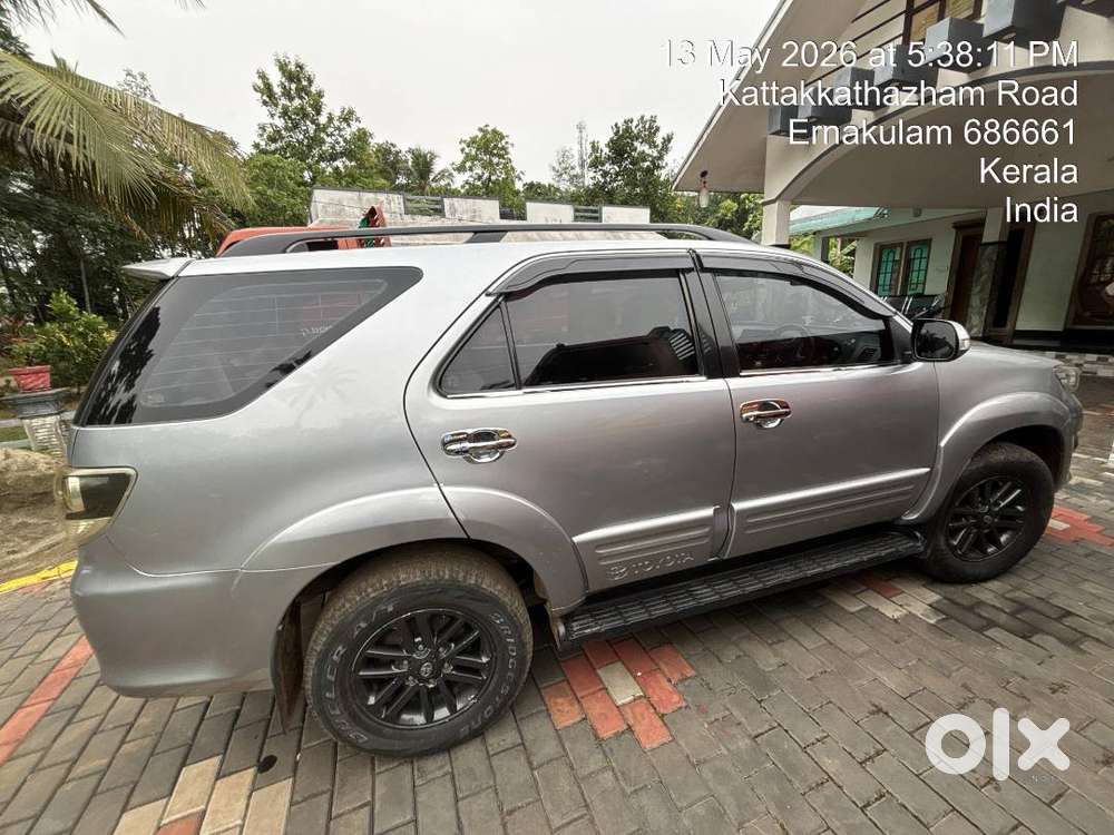 Toyota Fortuner 2015