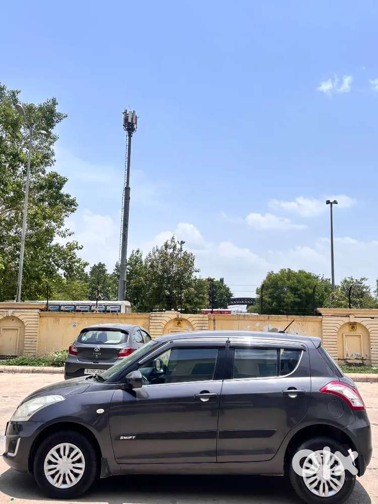 Maruti Suzuki Swift 2016 Petrol 65000 Km Driven