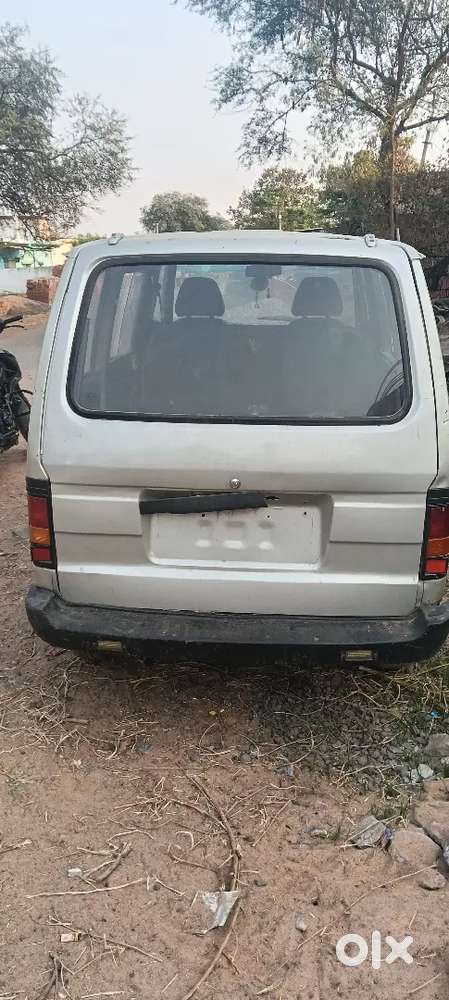Maruti Suzuki Omni 2010