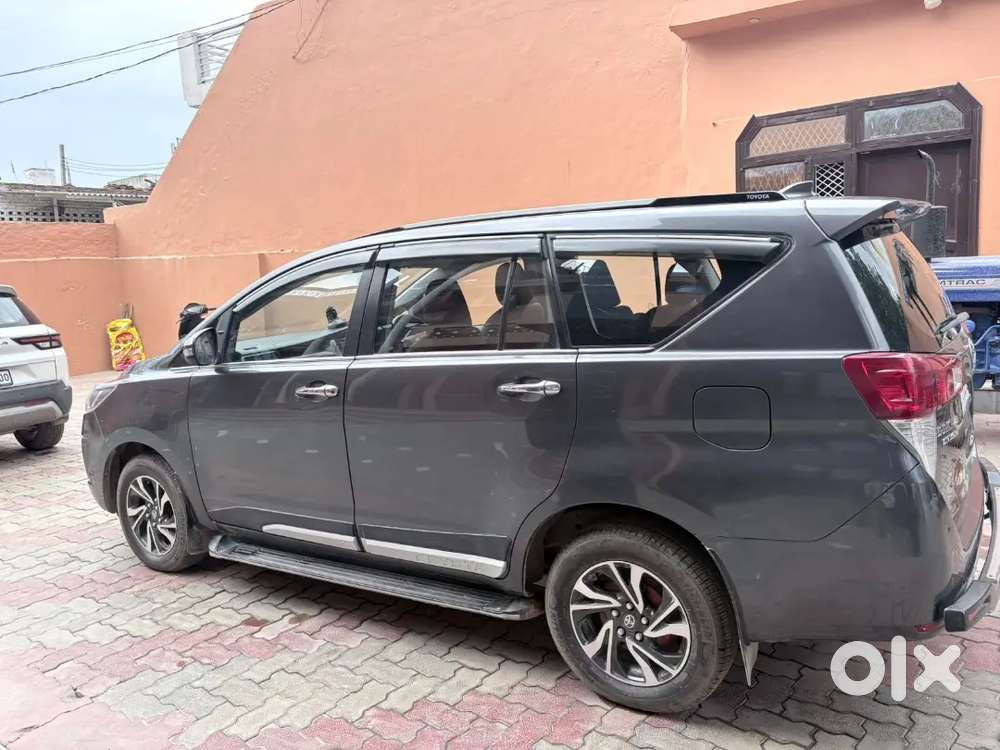 Toyota Innova Crysta 2021 Diesel 129000 Km Driven