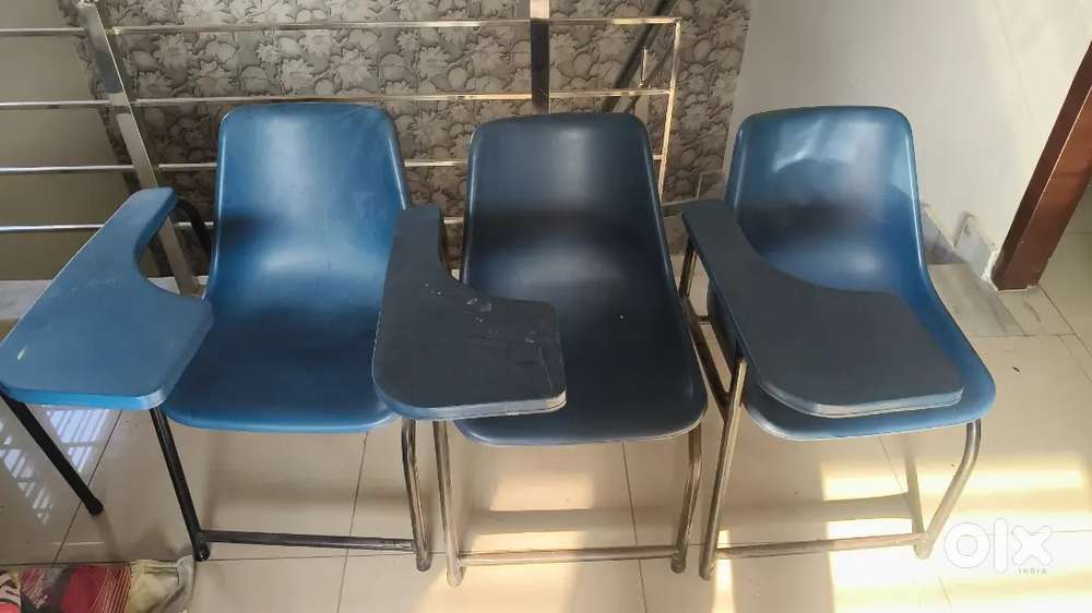 SCHOOL CHAIRS FOR STUDENTS
