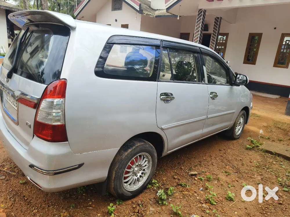 Toyota Innova 2007 Diesel 200000 Km Driven