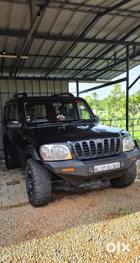 Mahindra Scorpio 2004