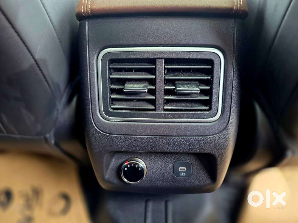 Mahindra Scorpio N Z8 Petrol Mt 7 Str, 2024, Petrol