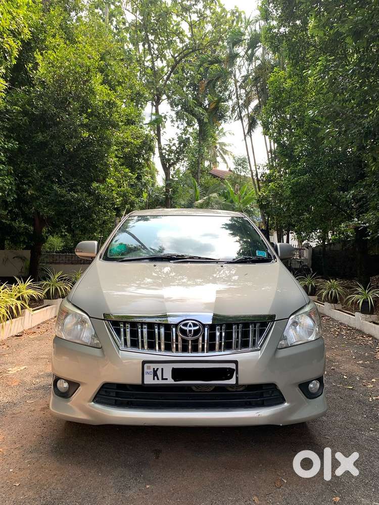 Toyota Innova (v ) Option 2013 Diesel Well Maintained