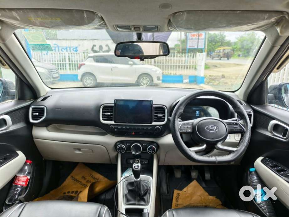 Hyundai Venue Sx Mt, 2024, Petrol