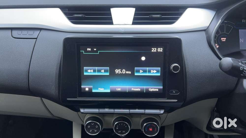 Renault Triber Rxz Easy-r Amt, 2020, Petrol