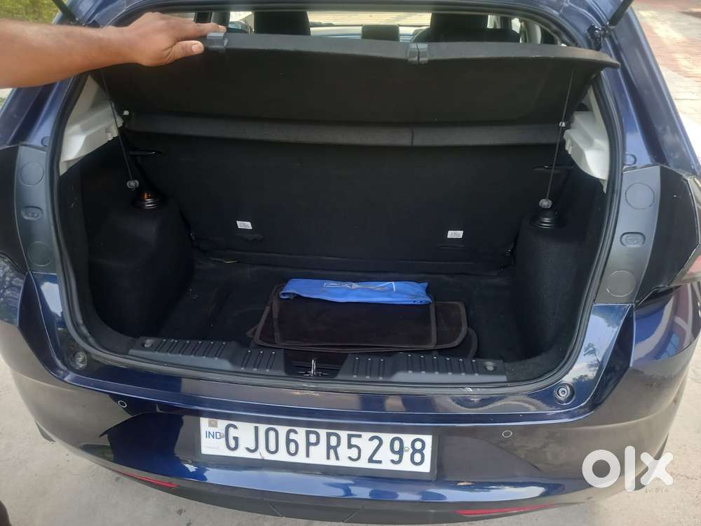 Tata Altroz Xz, 2024, Petrol