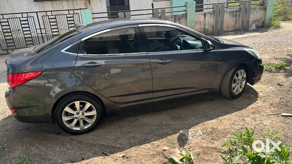 Hyundai Fluidic Verna 2012