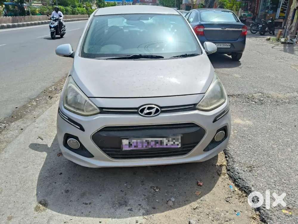 Xcent2015 Top Model Well Condition  Sell