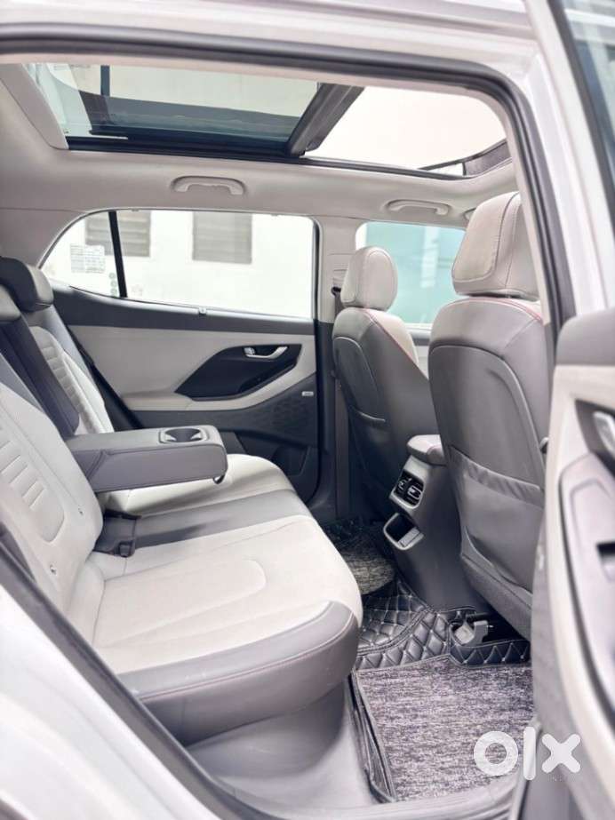 Hyundai Creta 1.5 Sx (o) Ivt Petrol, 2024