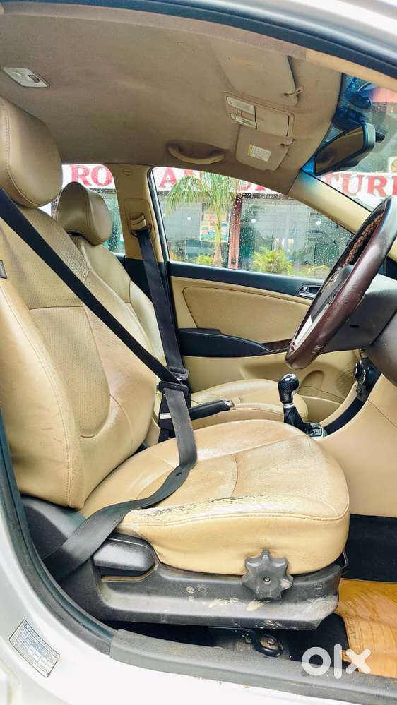 Hyundai Verna Fluidic 1.6 Vtvt Sx Opt, 2011, Cng & Hybrids