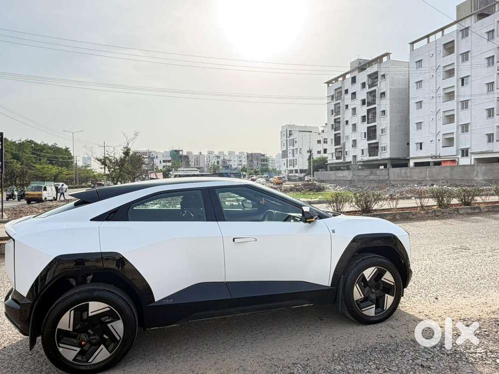 Mahindra Electric Car 2026