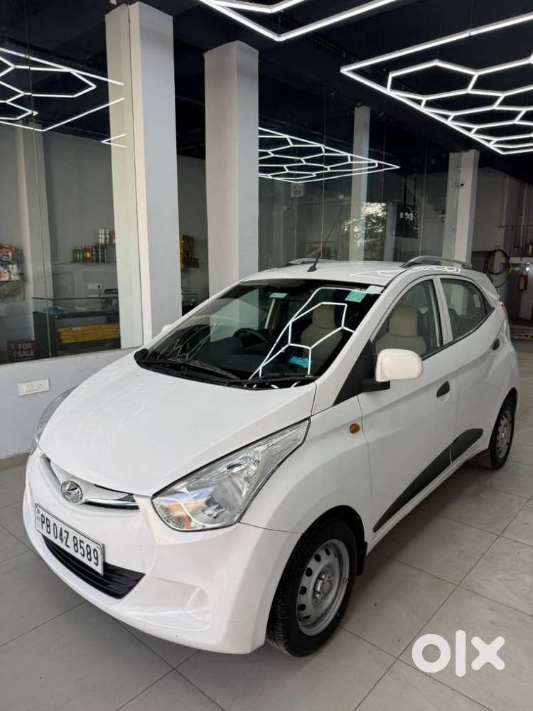 Hyundai Eon Era+ Se, 2017, Petrol