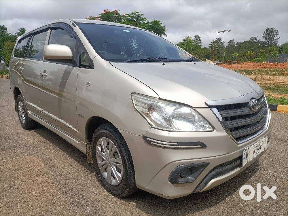 Toyota Innova 2.5 G (diesel) 8 Seater, 2015, Diesel