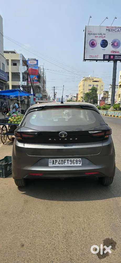 Tata Altroz 1.2 Xm 2025