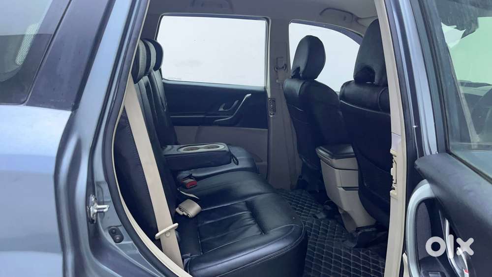 Mahindra Xuv500 W6 At, 2017, Diesel