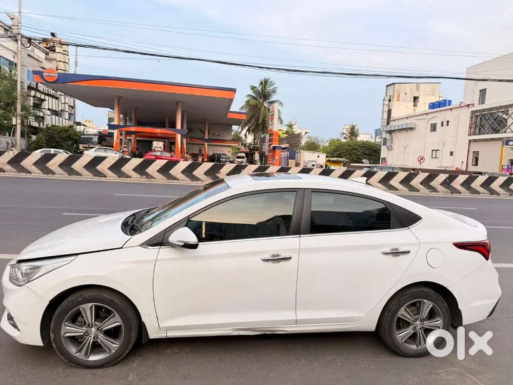 Premium Hyundai Verna Available At Best Price