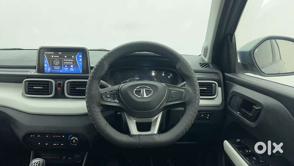 Tata Punch Accomplished Dazzle Sunroof Cng, 2023, Cng & Hybrids