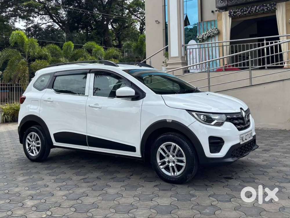 Renault Triber Rxl, 2021, Petrol