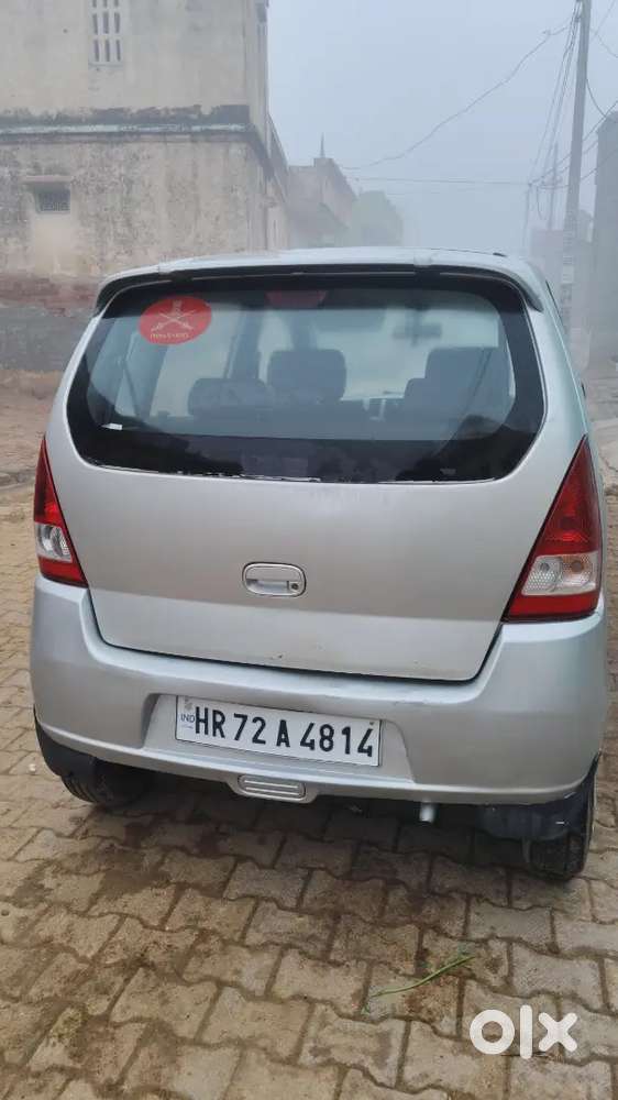Good Mileage, New Tyre, Family Car , Looking So Sweet