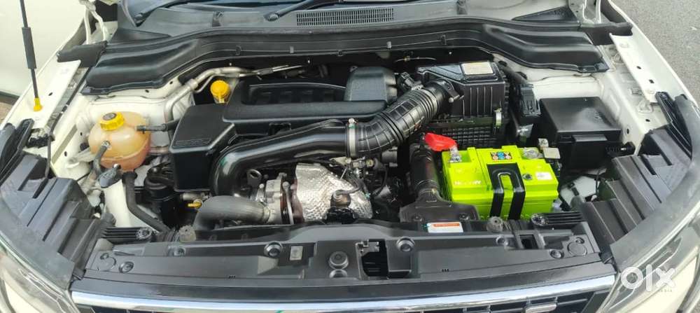 Mahindra Xuv300 W8 (o) 1.5 Diesel Amt, 2023, Diesel