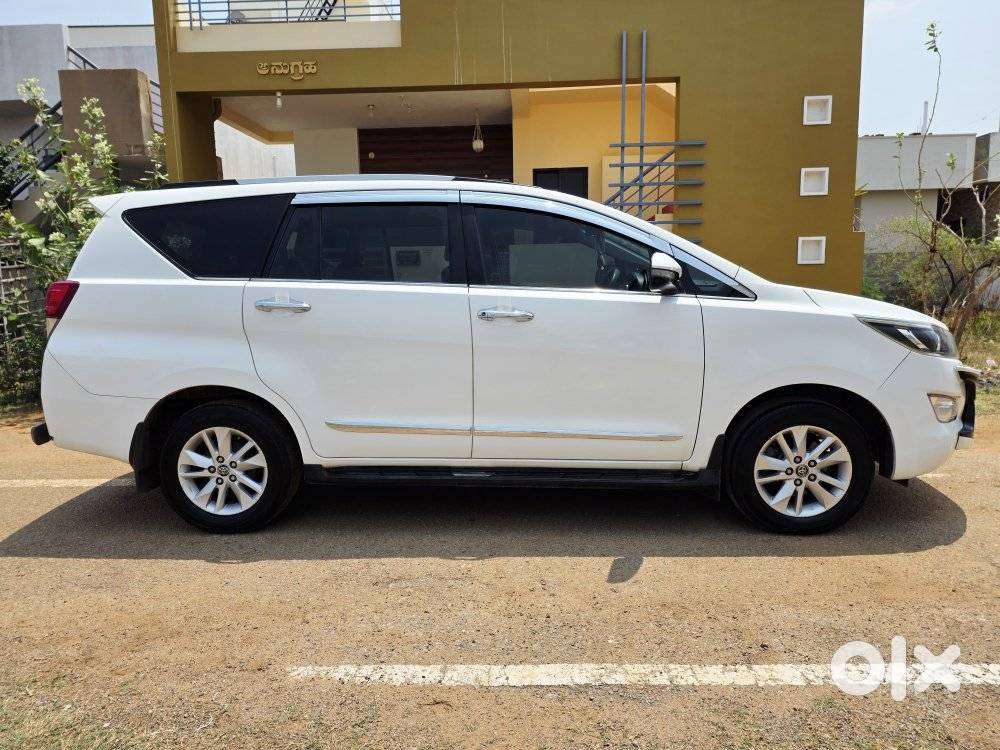 Toyota Innova Crysta 2.4 V, 2020, Diesel