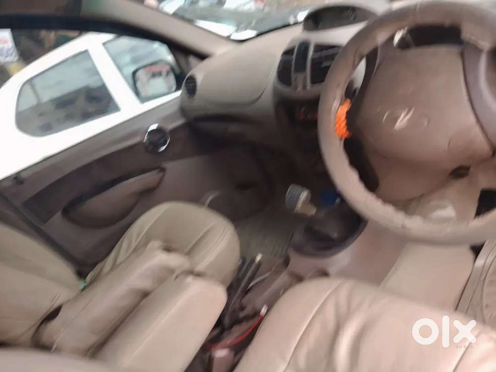 Mahindra Xylo 2011