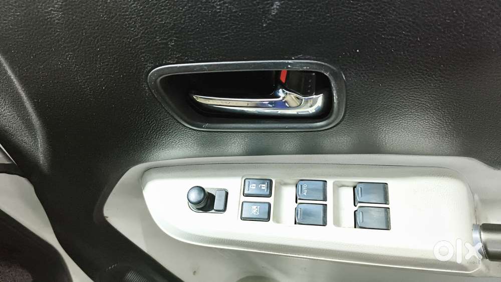 Maruti Suzuki Ignis 1.2 Amt Alpha, 2018, Petrol