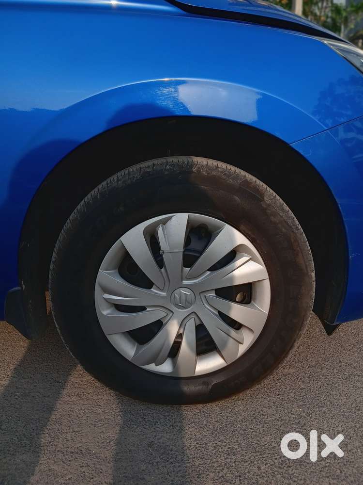 Maruti Suzuki Swift Vxi + Manual, 2024, Petrol