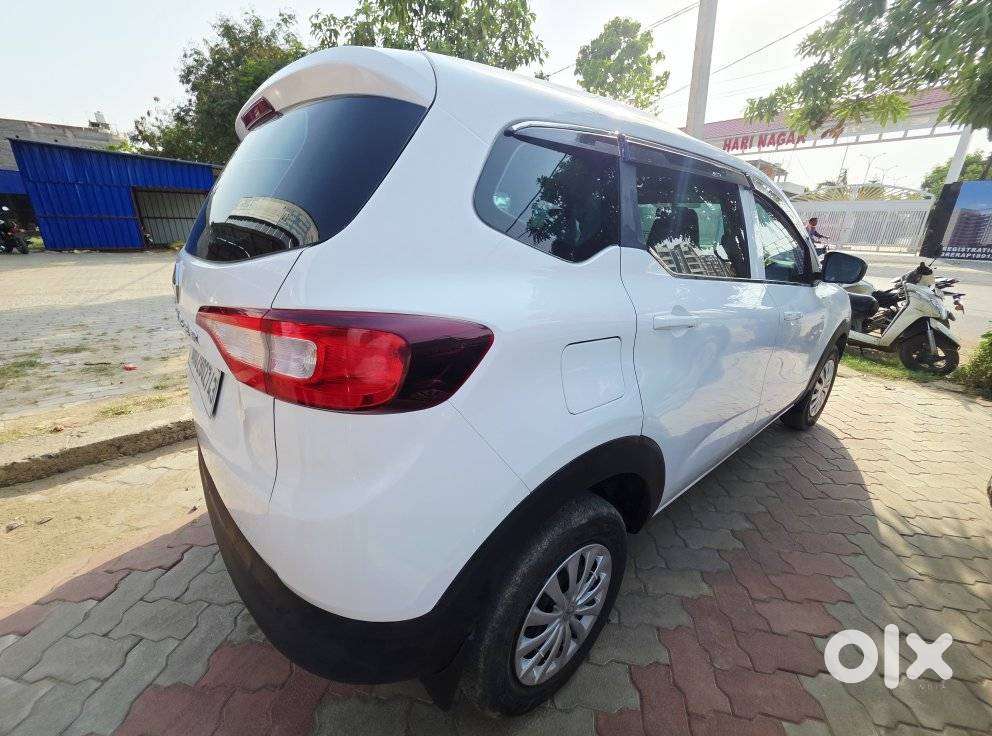 Renault Triber Rxt, 2024, Petrol