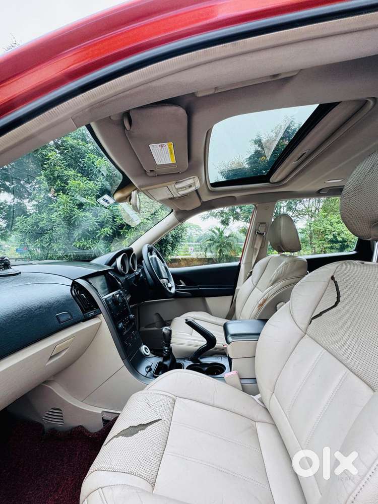 Mahindra Xuv500 2.2 W10, 2015, Petrol