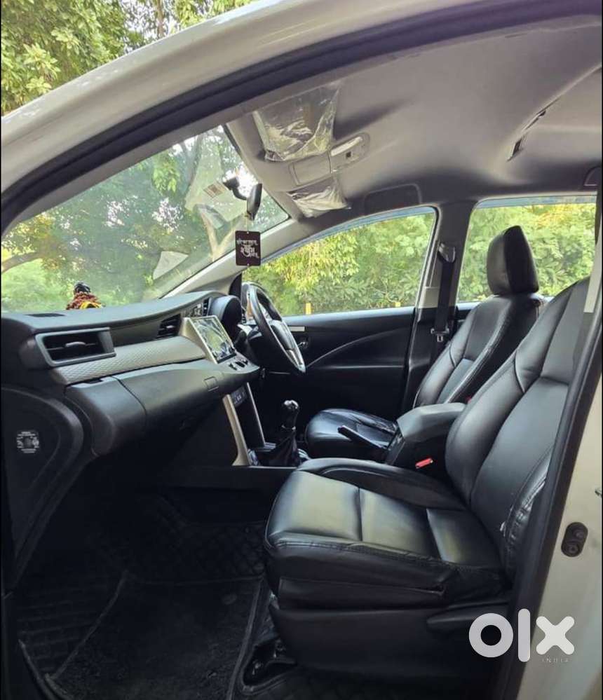 Toyota Innova Crysta 2.4 G Mt 7 Str, 2022, Diesel