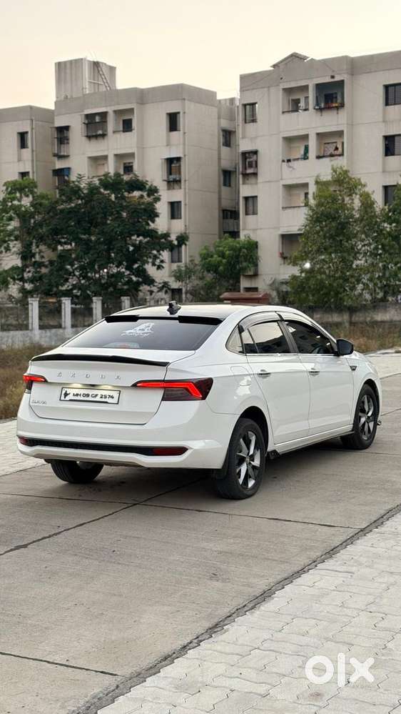 Skoda Slavia 1.0 Ambition Tsi, 2023, Petrol