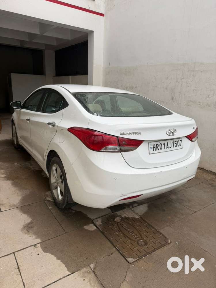Hyundai Elantra Petrol 2014