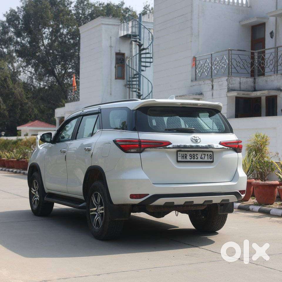 Toyota Fortuner 3.0 4x2 Automatic, 2024, Petrol