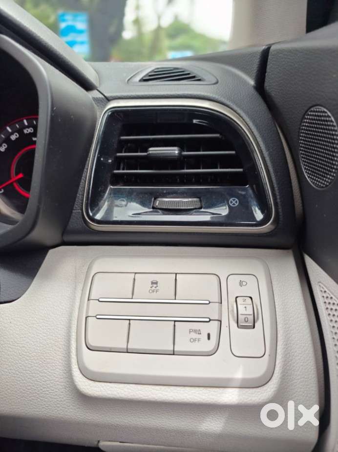 Mahindra Xuv300 W8 Amt Optional Diesel, 2020, Diesel