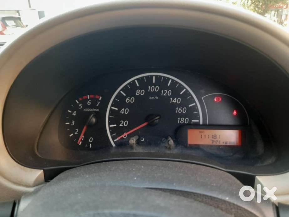 Nissan Micra 2010-2012 Xv, 2013, Petrol