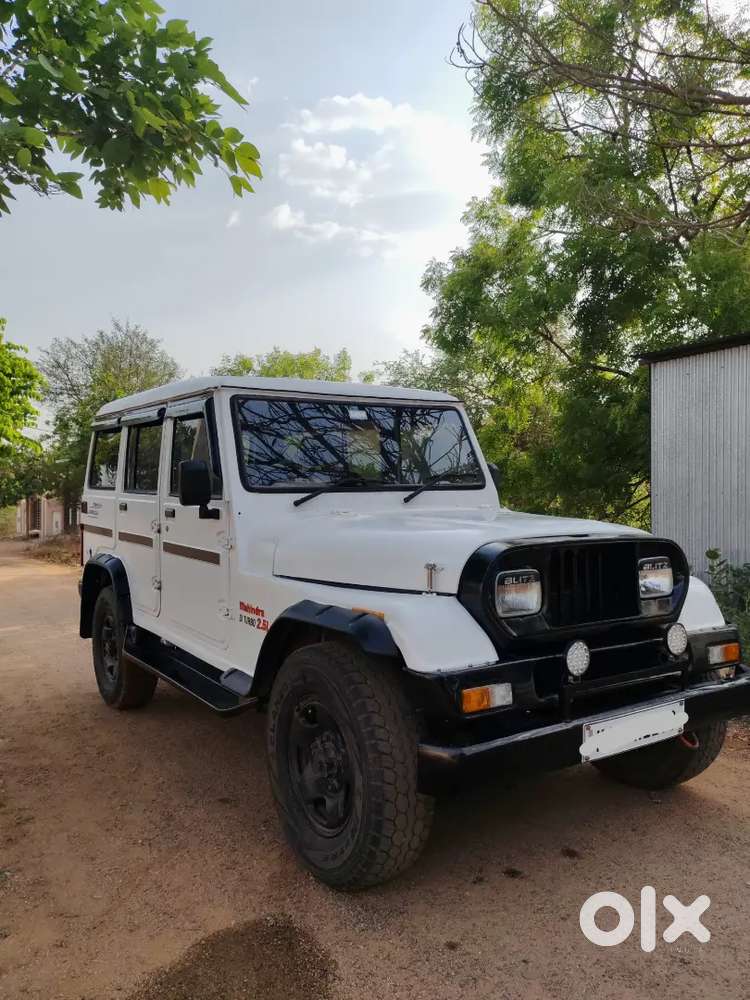 Mahindra Armada