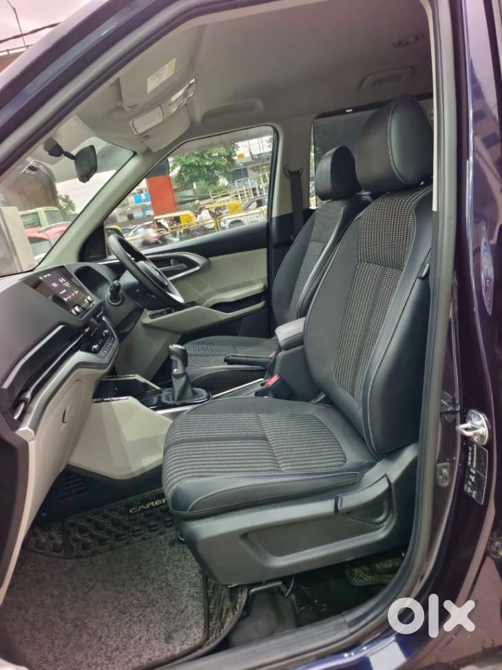 Kia Carens, 2024, Petrol