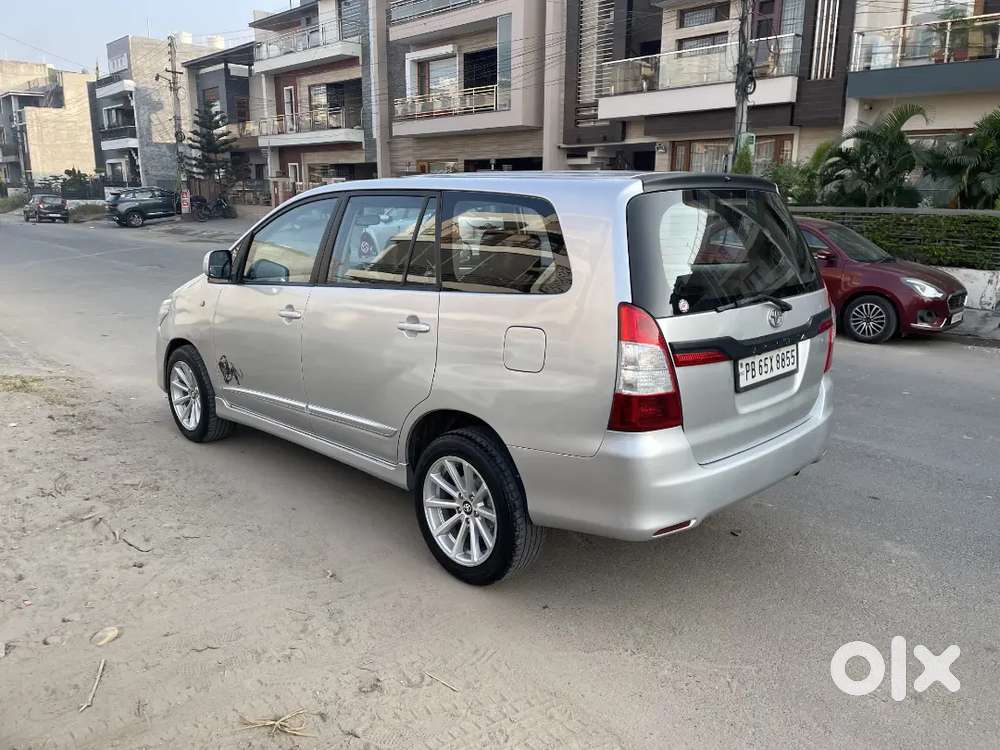 Toyota Innova 2013 Diesel 281000 Km Driven
