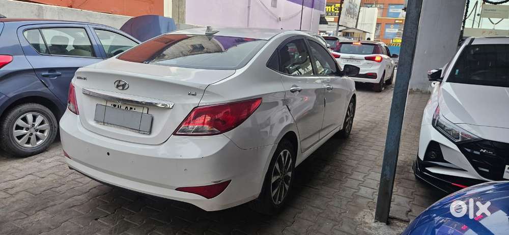 Hyundai Verna Fluidic 1.6 Vtvt Sx Opt, 2015, Petrol