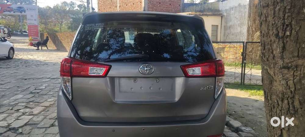 Toyota Innova Crysta 2.4 Gx 8 Str, 2017, Diesel