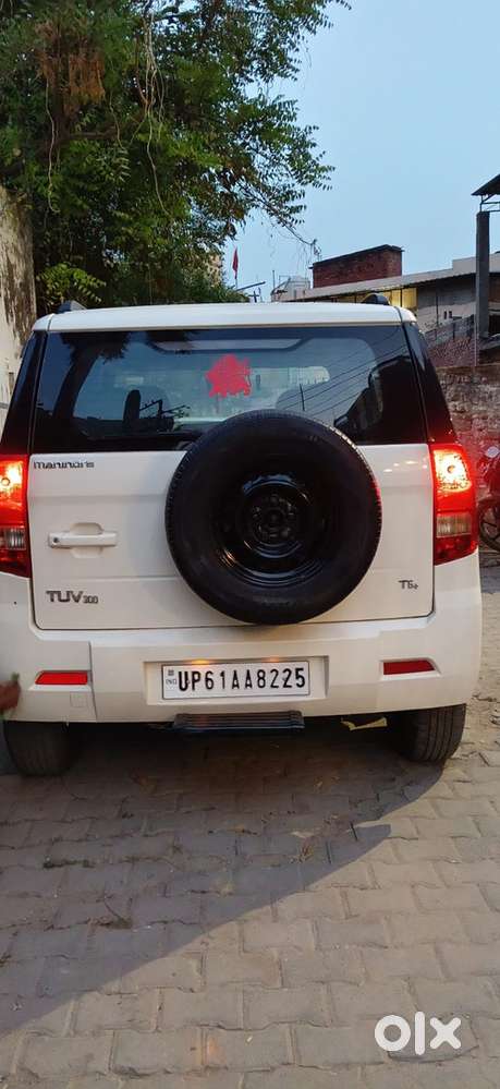 Mahindra Tuv 300 2016 Diesel 97226 Km Driven