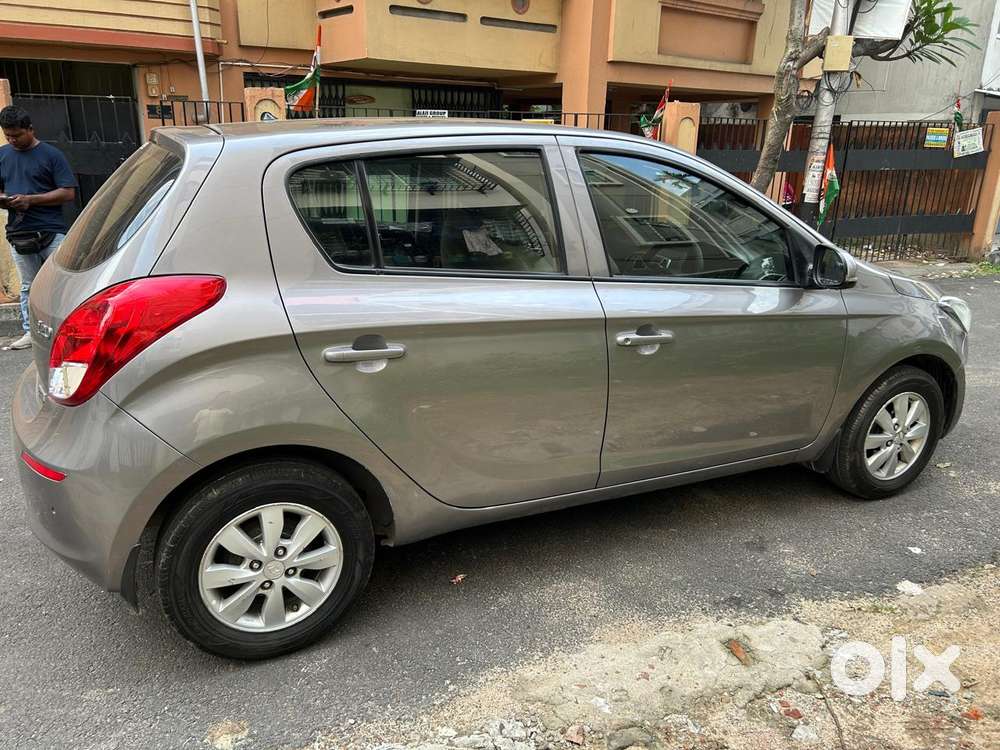 Hyundai I20 Sportz Plus, 2013, Petrol