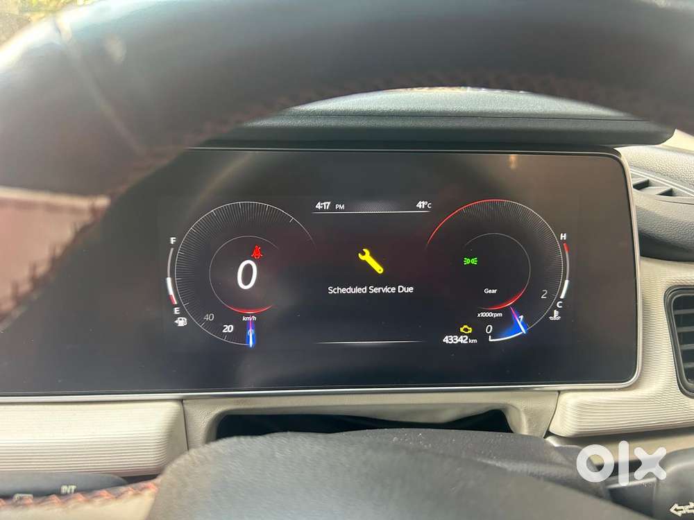 Mahindra Xuv700 2.2 Ax 5 Diesel At Str, 2024, Diesel